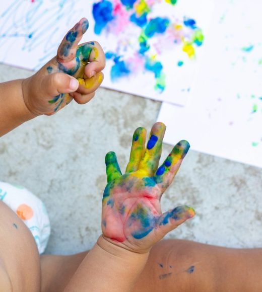 ana-klipper-LUYBpL5jfUA-unsplash Large